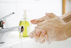 Тщательно мыть руки при гастроэнтерите